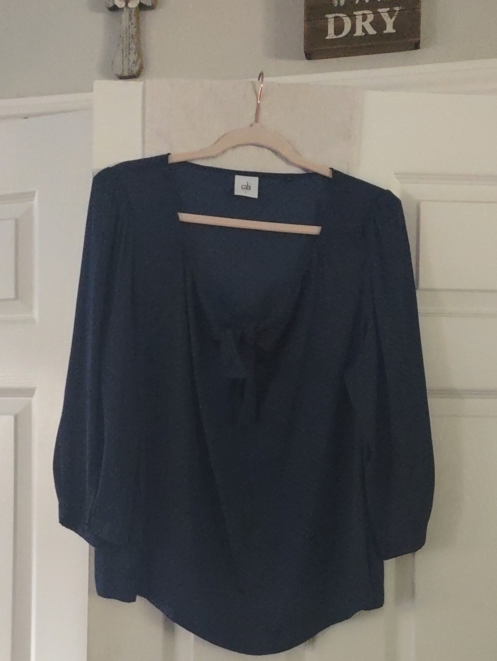 cabi Deep Navy Scoop-Neck Blouse with Subtle Gather Tie Dotted Swiss Look Size L